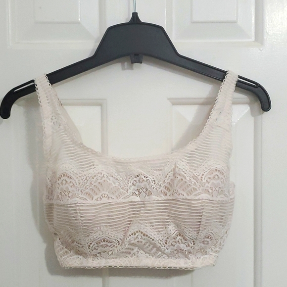 VICTORIA'S SECRET - Picture 1 of 5